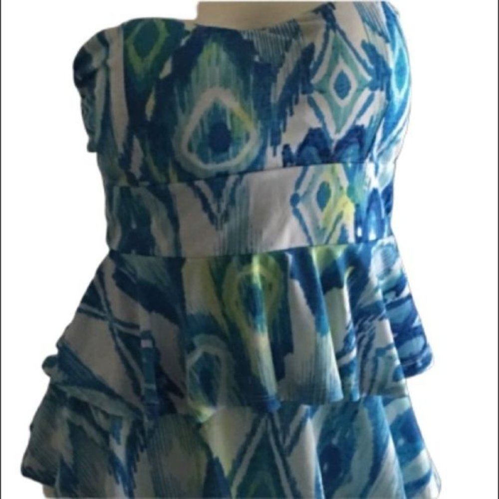GUILTY STRAPLESS TIERED TOP SIZE M